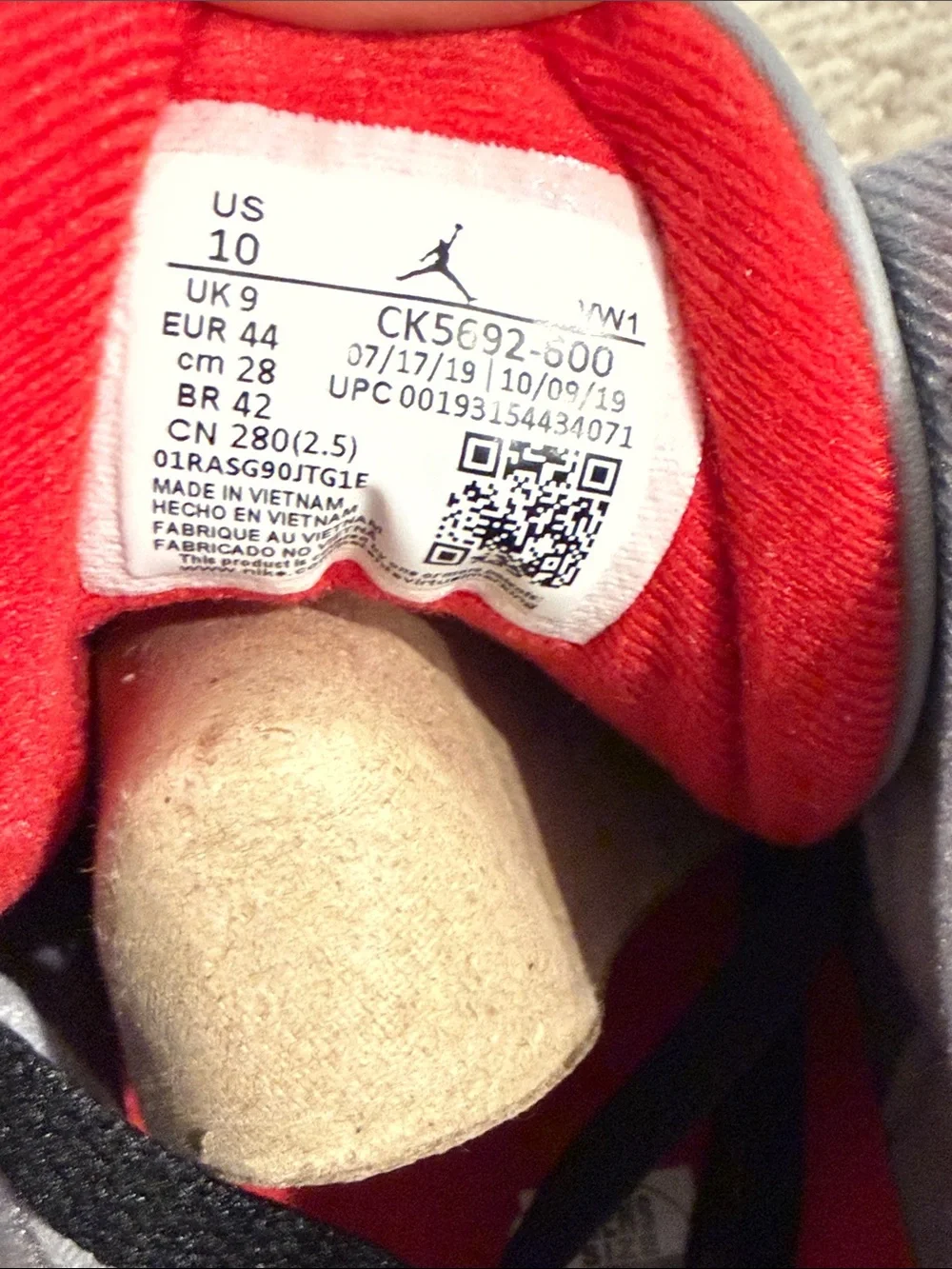 Jordan 3 Red Cement
